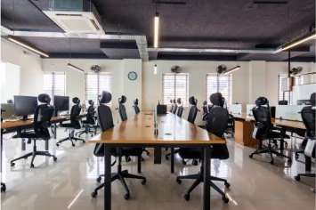Spacious open-plan workspace with modern interiors – LTX office design